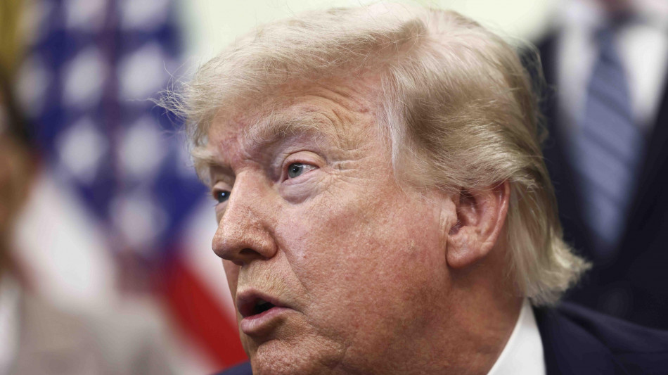 Trump, 'questo grande accordo porter&agrave; pace e sicurezza nell'intera regione'