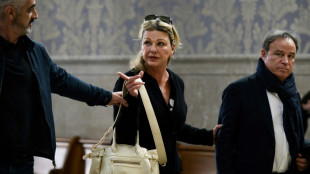 Jeane Manson, victime d'un incident cardiaque, reste hospitalis&eacute;e &agrave; Lyon