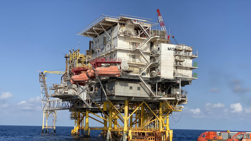 Prorogato taglio accise. Meloni, 'commissari per produrre pi&ugrave; gas e petrolio'
