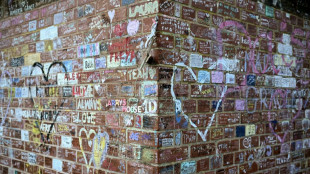 Harry Styles fans head in one direction: to star's home village
