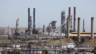 Il petrolio in rialzo a New York a 60,37 dollari