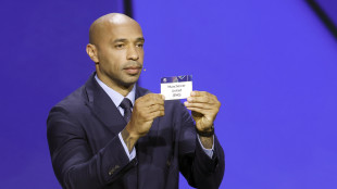 Champions: il Como giocher&agrave; con Barcellona, Paris Saint-Germain e United