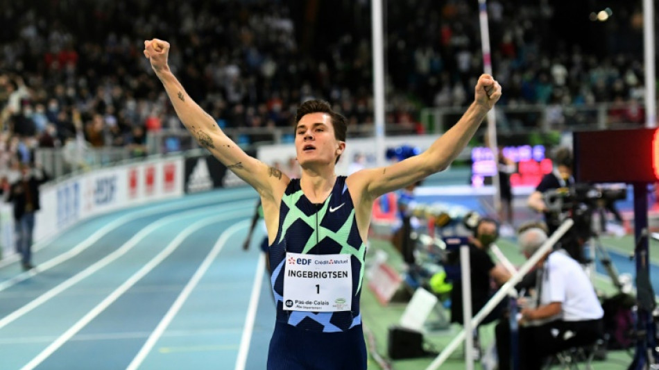 Athlétisme: le Norvégien Jakob Ingebrigtsen bat le record du monde en salle du 1500 m en 3 min 30 sec 60