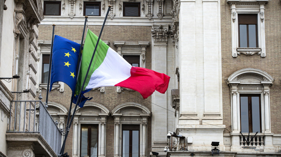 Verso il cdm marted&igrave;, si lavora per portare decreto bollette