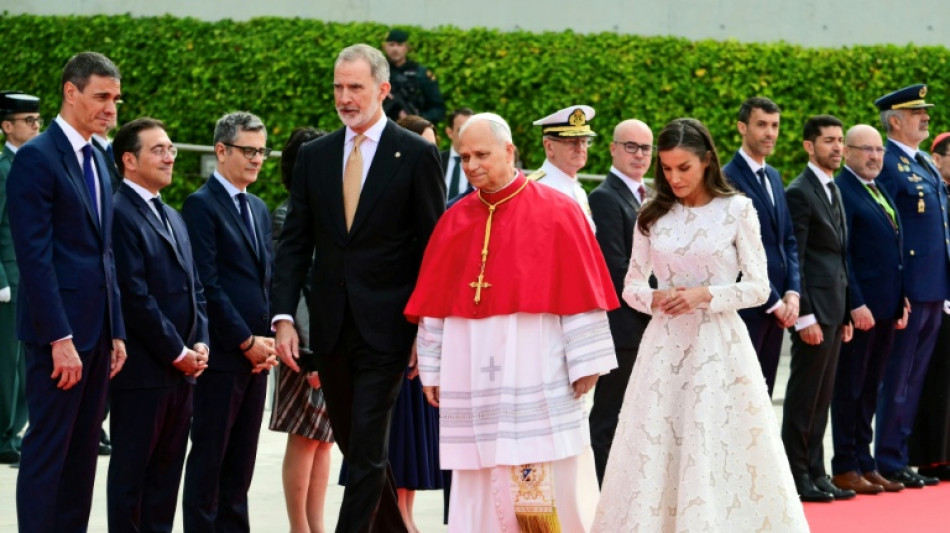 Papa pede fim das 'narrativas divisivas' no 1&ordm; dia de sua visita &agrave; Espanha