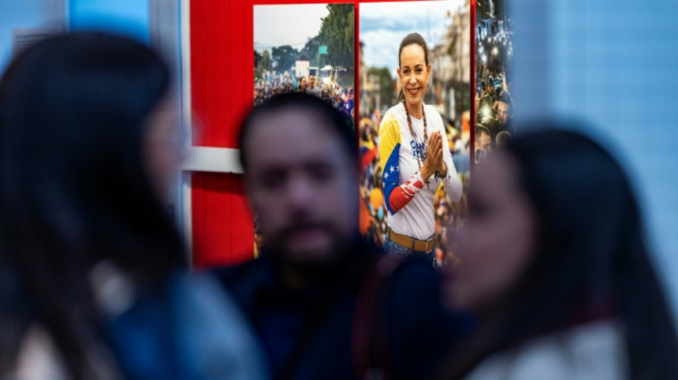 El Nobel y una legi&oacute;n de admiradores esperan con misterio a Machado en Oslo