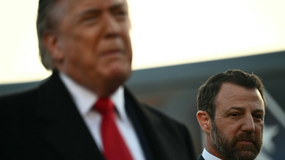 El gobierno de Trump da marcha atr&aacute;s en la nueva norma para las solicitudes de "green card"