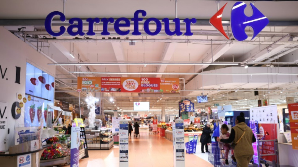 Bercy critique le mod&egrave;le de franchise de Carrefour, l'action d&eacute;visse en Bourse