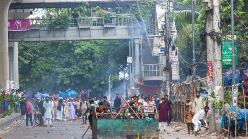 Estudantes est&atilde;o determinados a seguir com protestos em Bangladesh