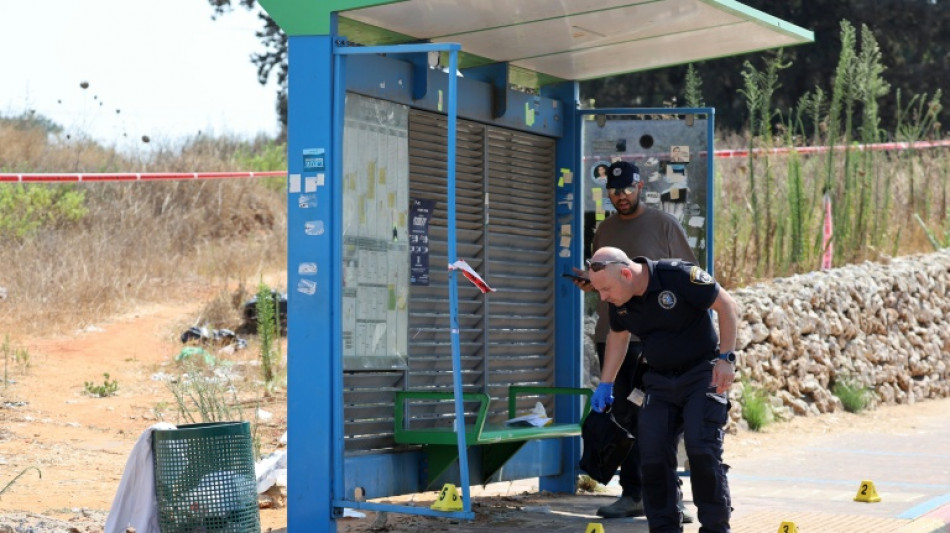 Acht Verletzte bei Attacke mit Auto auf Bushaltestelle im Zentrum Israels