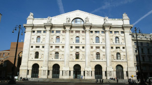 Borsa: Europa sale insieme a Wall Street