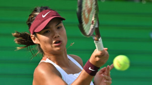 Raducanu feels the love to surge into Korea Open quarter-finals