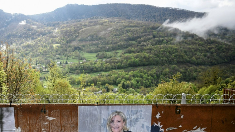 "Je n'ai pas dormi": le désarroi de maires ruraux face au vote Le Pen