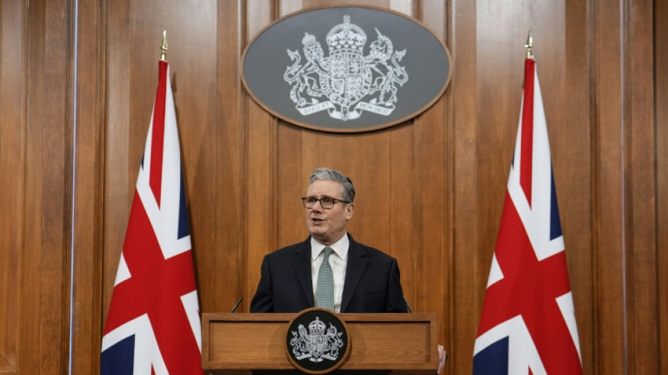 Los laboristas brit&aacute;nicos, criticados por eliminar la denominaci&oacute;n "Gobierno de Su Majestad"