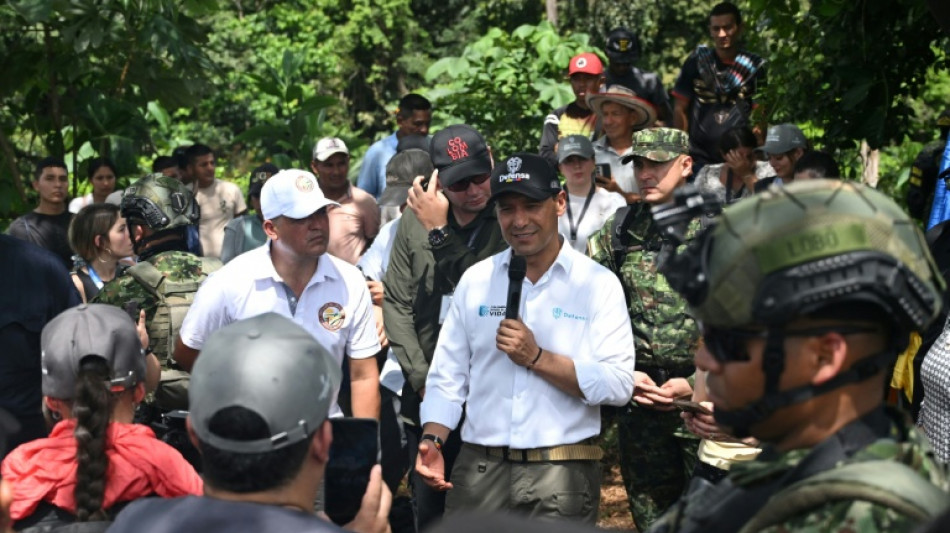 El guerrillero m&aacute;s buscado de Colombia est&aacute; "desesperado", dice el ministro de Defensa