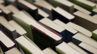Kim de l'Horizon gewinnt mit "Blutbuch" Deutschen Buchpreis