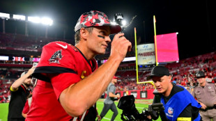 Brady's Bucs stun Saints with last-gasp TD
