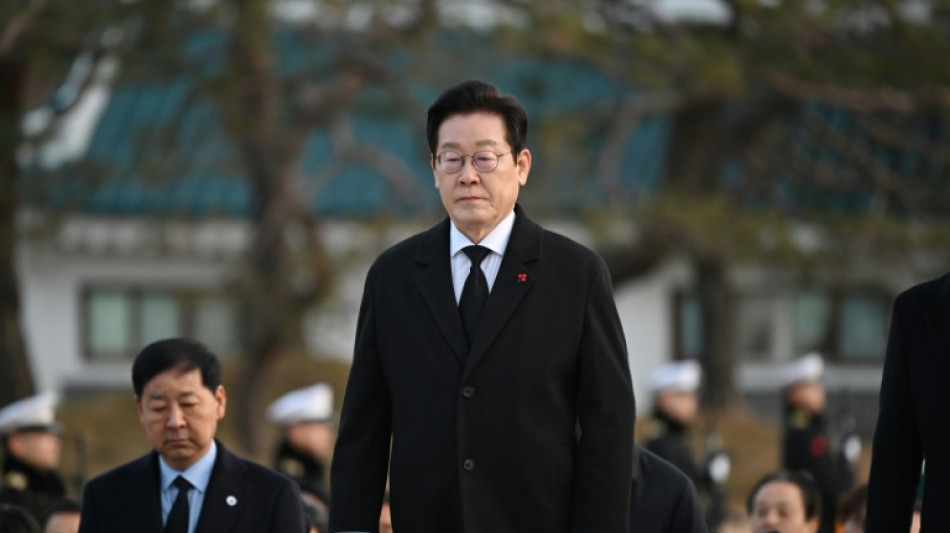 South Korea's Lee lands in China, hoping to sidestep Taiwan tensions