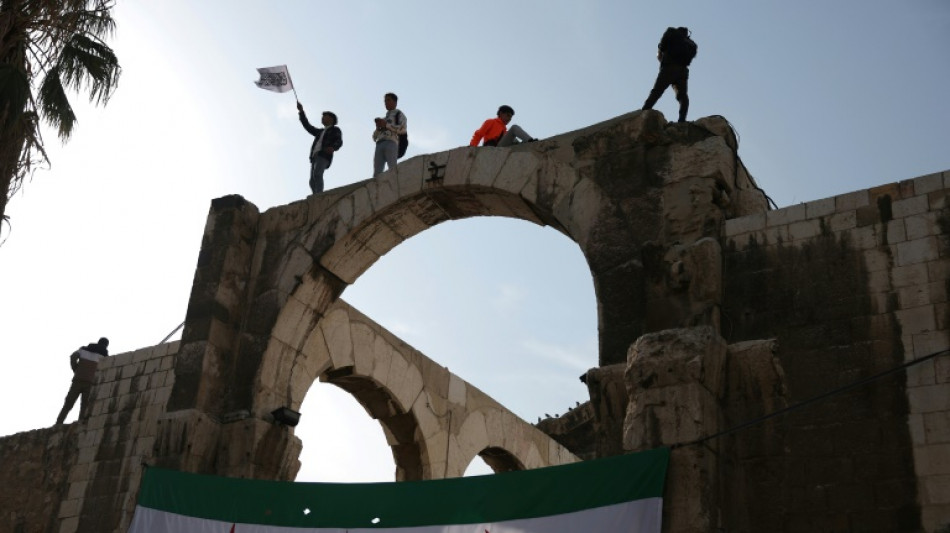 Novo dirigente da S&iacute;ria se re&uacute;ne com delega&ccedil;&atilde;o dos EUA