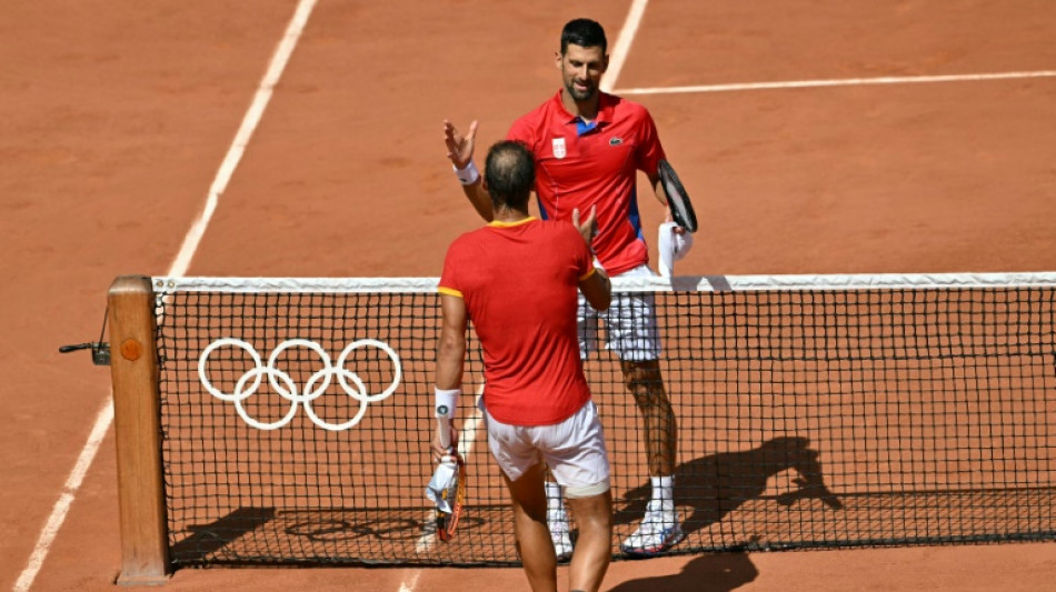 Novak Djokovic derrota a Rafael Nadal y da un paso m&aacute;s al oro ol&iacute;mpico