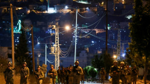 For&ccedil;as israelenses matam tr&ecirc;s combatentes palestinos na Cisjord&acirc;nia