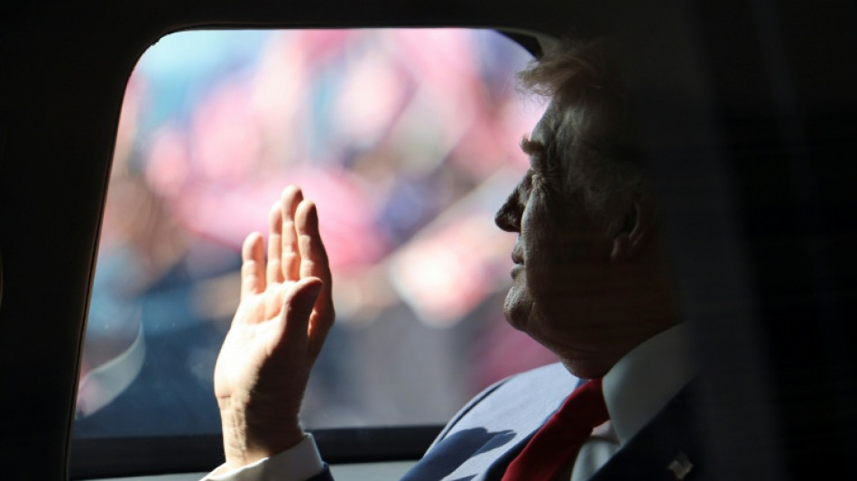 Trump, en route pour le Japon, résolument optimise sur un accord avec la Chine