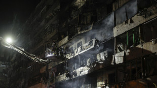 Raid sull'Ucraina, almeno 6 morti nella notte e blackout a Kiev