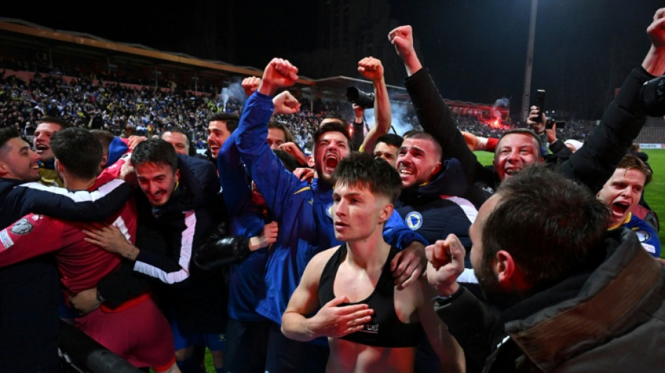 It&aacute;lia perde nos p&ecirc;naltis para B&oacute;snia e fica fora da Copa pela 3&ordf; edi&ccedil;&atilde;o seguida