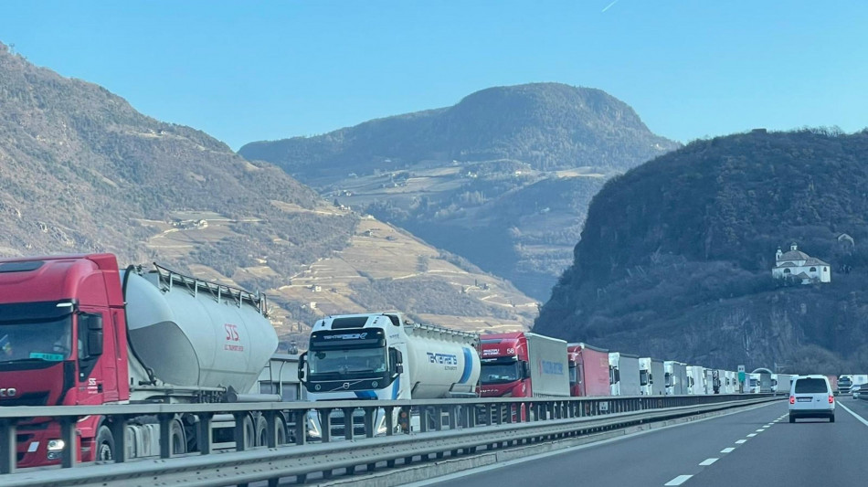 Istat, per merci predomina trasporto su gomma, solo 7,9% su ferrovia