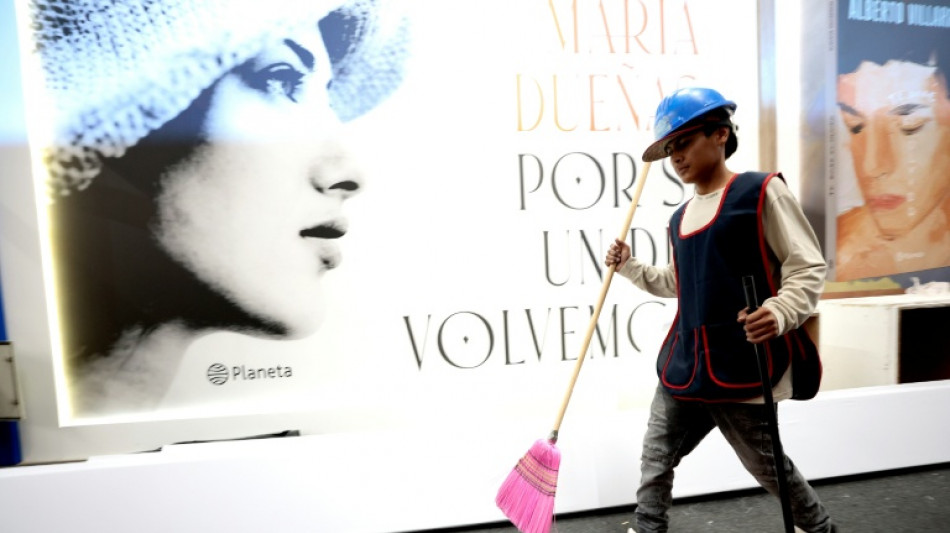 El gobierno de M&eacute;xico anuncia una reducci&oacute;n de la jornada laboral y un aumento del salario m&iacute;nimo