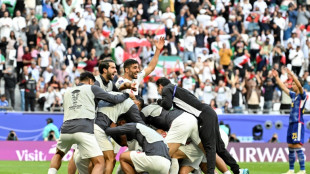 Catar e Ir&atilde; v&atilde;o se enfrentar nas semifinais da Copa da &Aacute;sia