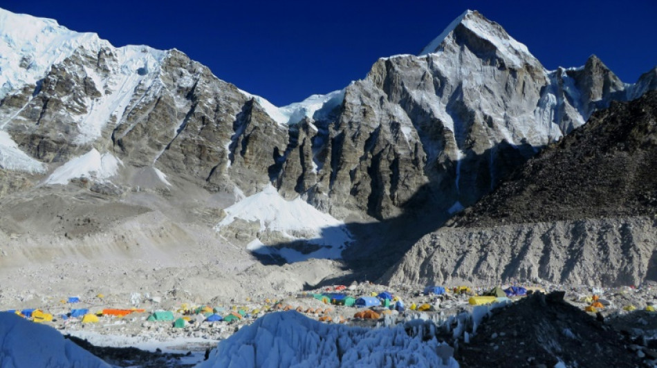 Il y a dix ans, l'avalanche meurtri&egrave;re de l'Everest changeait les conditions de vie des sherpas