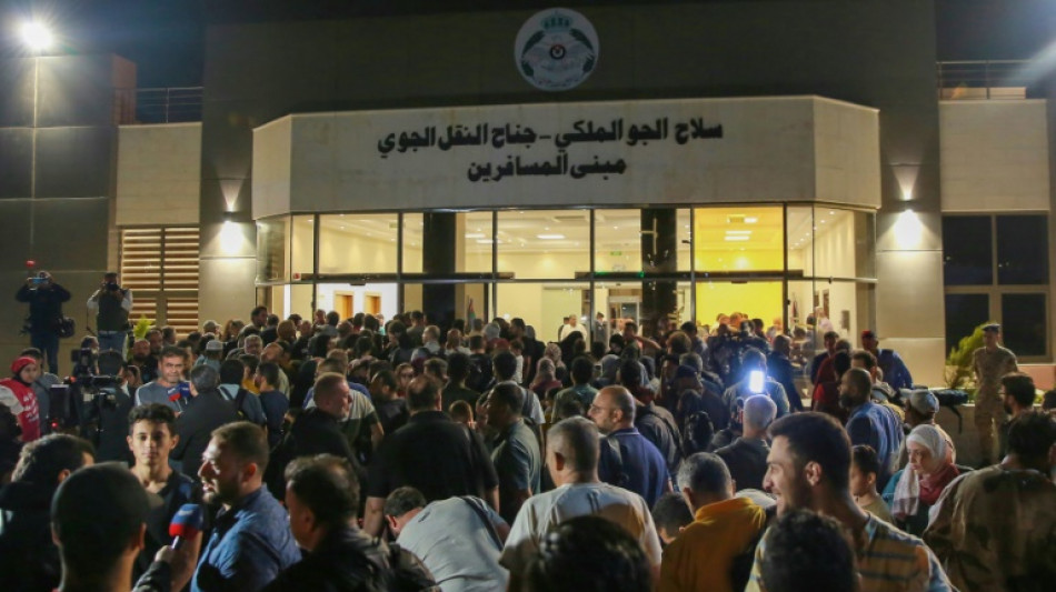 Les &eacute;trangers &eacute;vacu&eacute;s en masse du Soudan, au bord du "pr&eacute;cipice" selon l'ONU