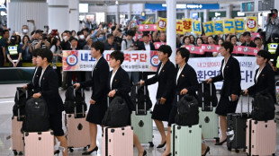 Equipo de f&uacute;tbol femenino norcoreano llega a Corea del Sur