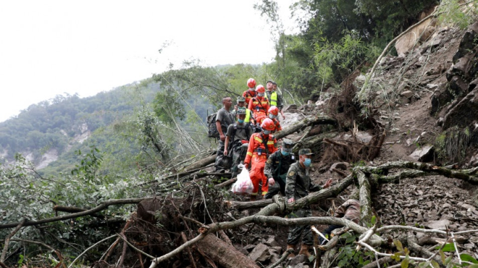 S&eacute;isme en Chine: nouveau bilan de 86 morts, la pluie complique les recherches