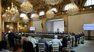 Nouvelle-Calédonie: indépendantistes et non indépendantistes signent un accord "historique"
