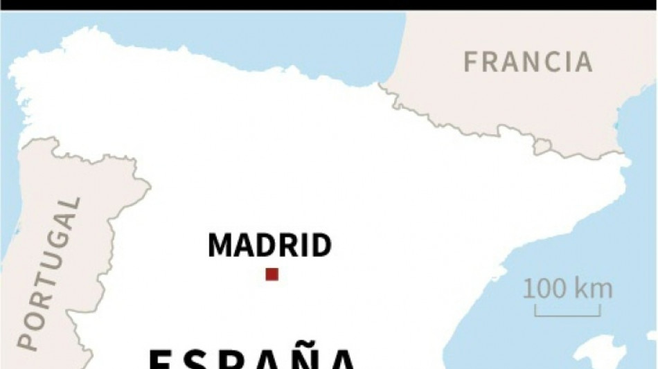 Cinco personas muertas y una desaparecida al hundirse pasarela en playa del norte de Espa&ntilde;a