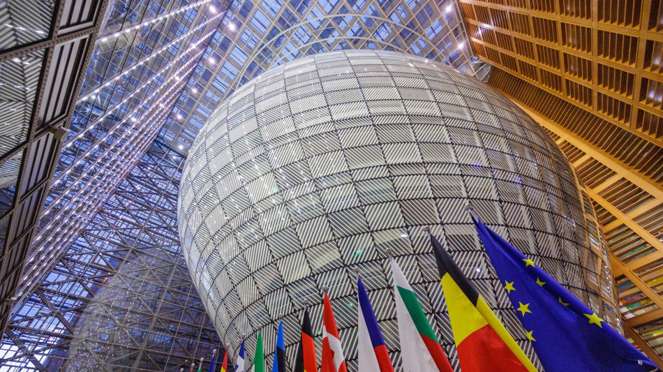 Berlino-Parigi, 'concedere status Ue di osservatori a Balcani e Moldavia'