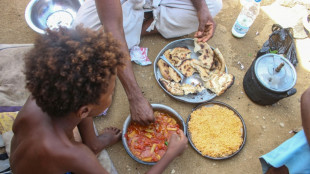 Los hut&iacute;es atacan Ad&eacute;n y acusan a Arabia Saudita de causar 16 muertes en Yemen
