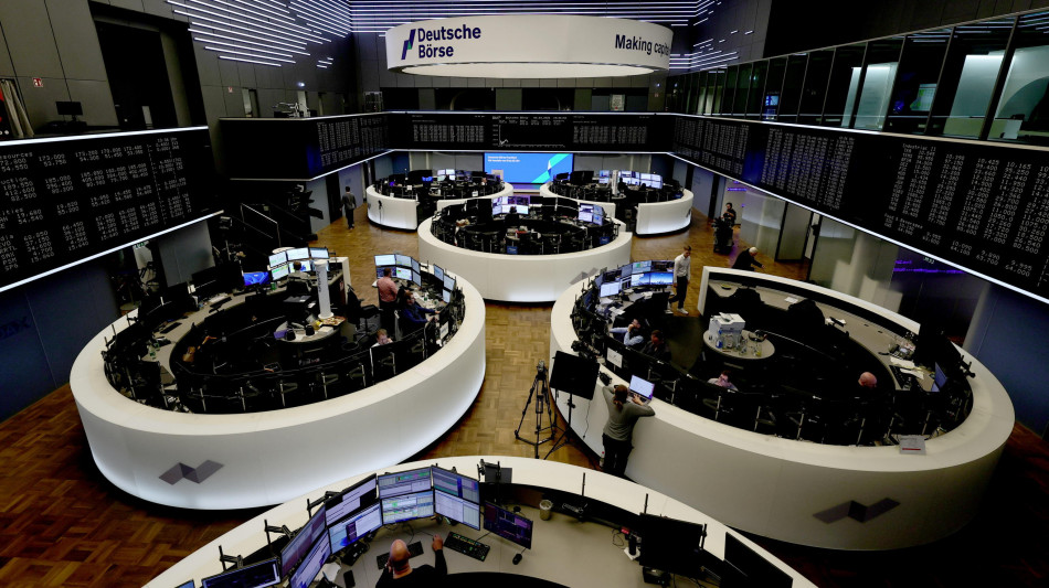 Borsa: l'Europa in calo attende Wall Street, Milano -0,5%