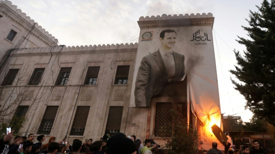 Syrie: des habitants de Homs fuient en masse apr&egrave;s la progression rebelle 
