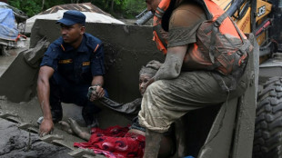 Mehr als 90 Tote bei &Uuml;berschwemmungen in Nepal - Hunderte Touristen vermisst