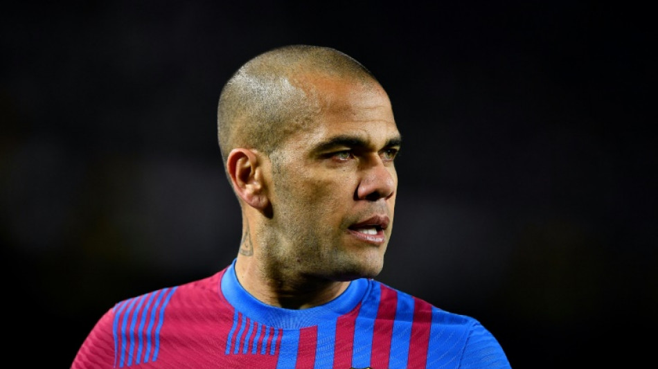 Env&iacute;an a Dani Alves a prisi&oacute;n preventiva en Barcelona por presunta agresi&oacute;n sexual