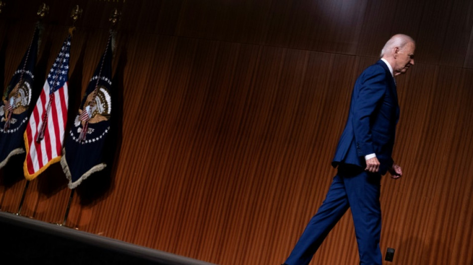 Biden entregar&aacute; bast&atilde;o a Kamala Harris em conven&ccedil;&atilde;o democrata agridoce