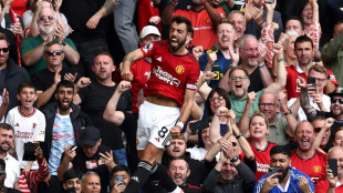 Angleterre: Arsenal l&acirc;che des points, Manchester United renversant
